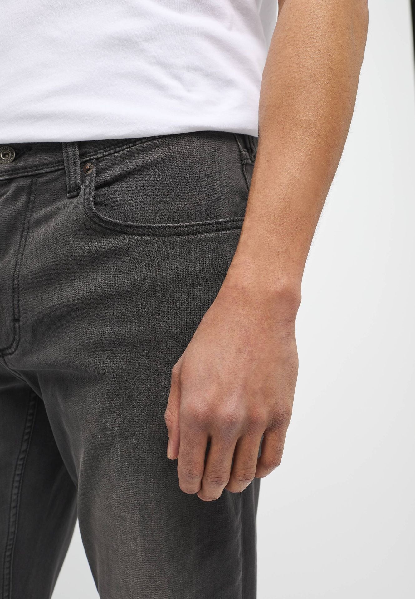 Jeans Style Straight Fit