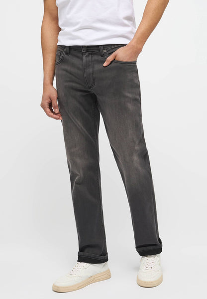 Jeans Style Straight Fit