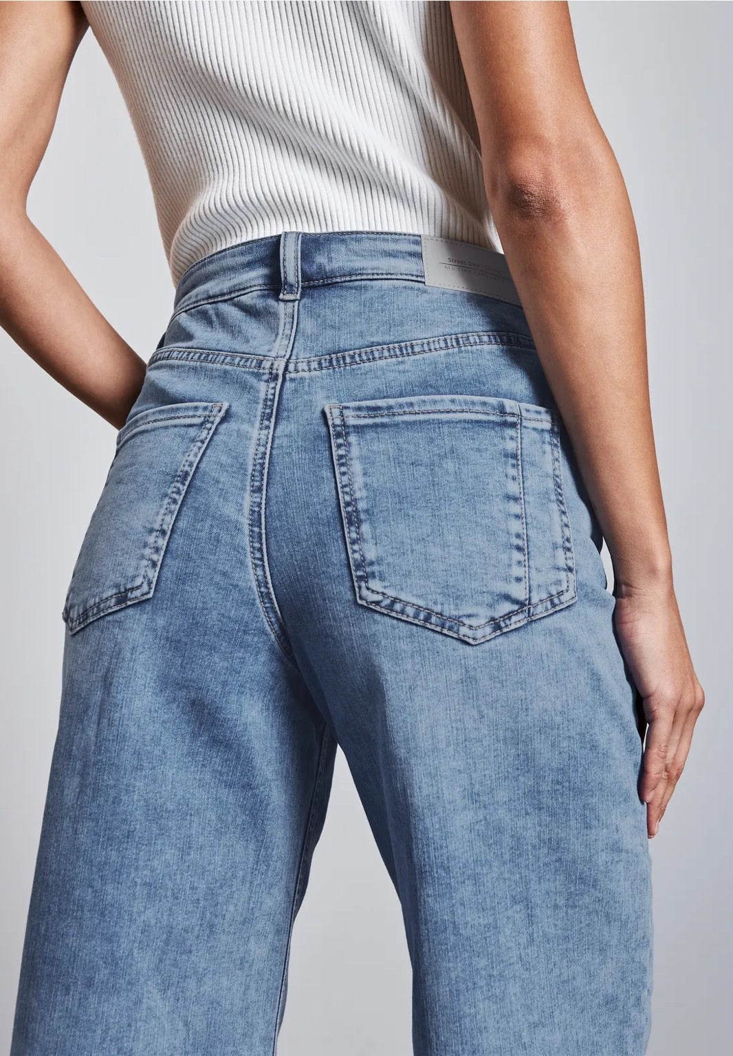 LIGHTBLUE Wide-Leg Jeans For Women