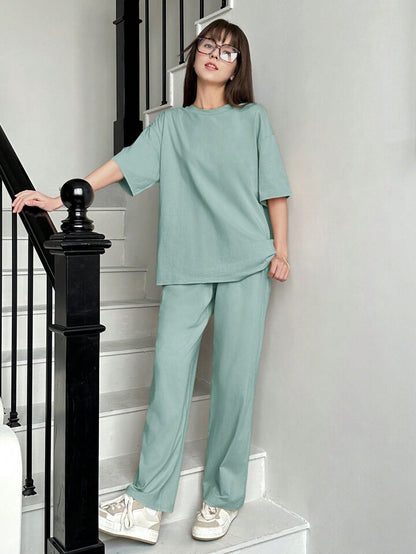Solid Color Drop Shoulder T-Shirt With Loose Fit Casual Outfit Set