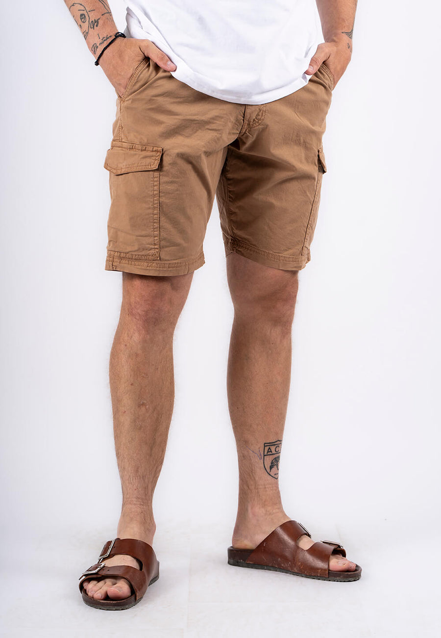 cargo shorts In golden sand