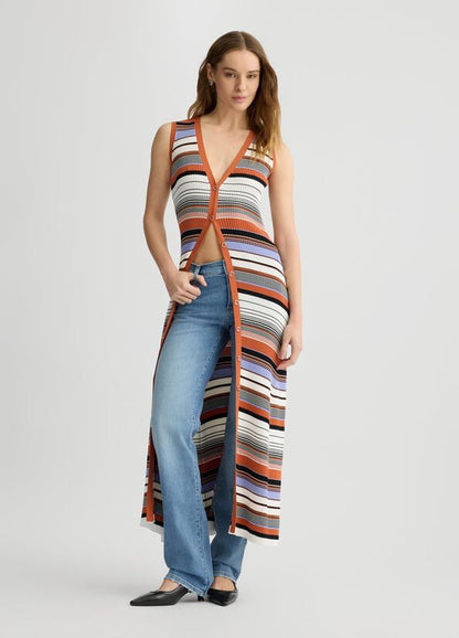 Low-rise straight-leg jeans